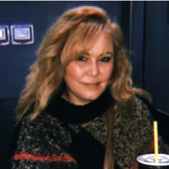 Meet your Posher, Ruth - Picture 1 of 1